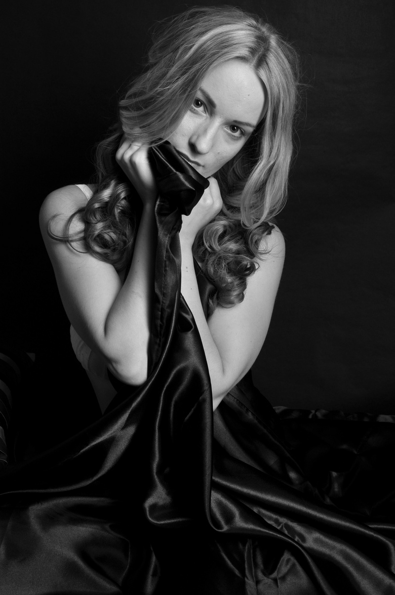 Female model photo shoot of Sophie Xx