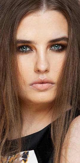 Female model photo shoot of Lisa Kirwan
