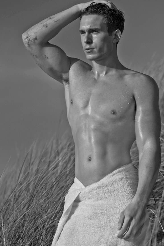 Male model photo shoot of Justin Magoulas