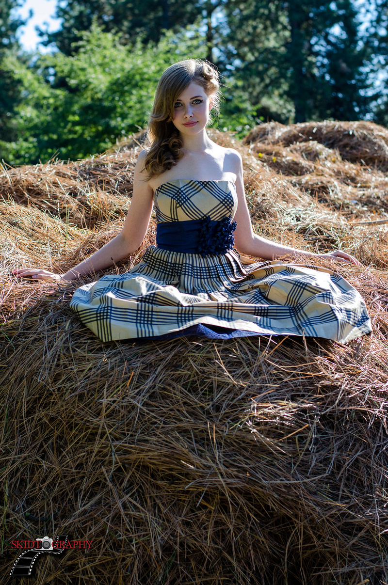 Female model photo shoot of Emily Erickson by Skidtography