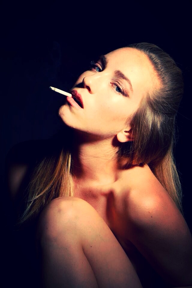 Female model photo shoot of Sky Hardison