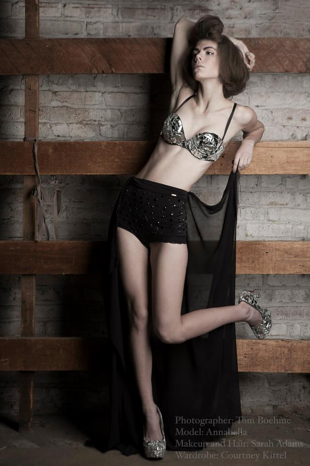 Female model photo shoot of Courtney Noe