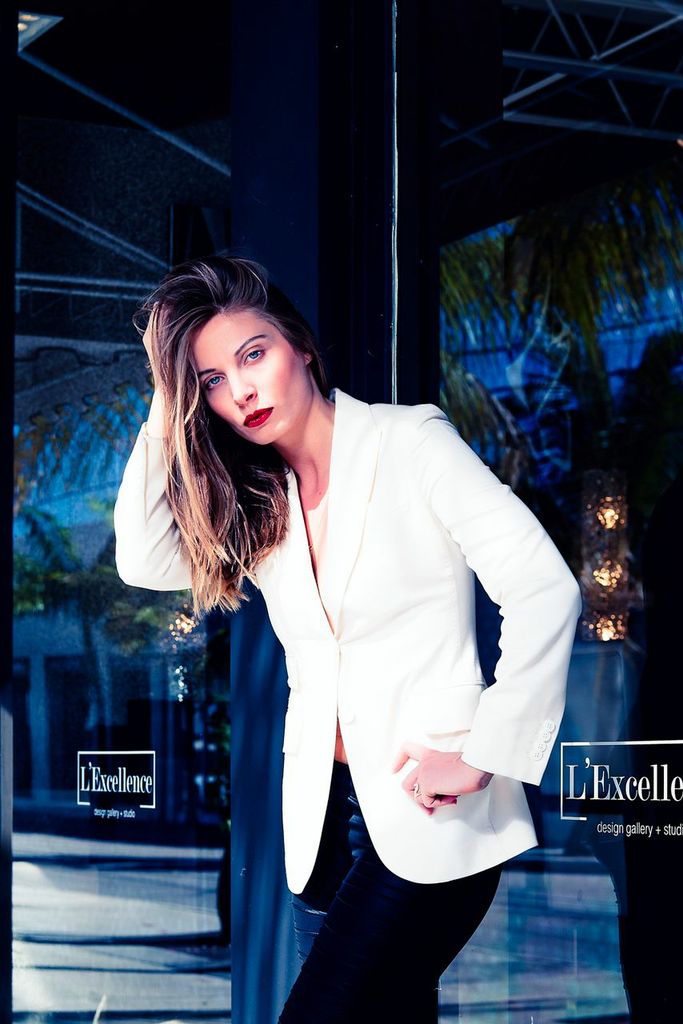 Female model photo shoot of Ekaterina Villanueva in Miami Design District