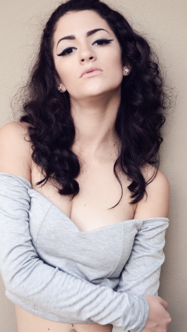 Female model photo shoot of Vanessa Pino in Ft laurdadle