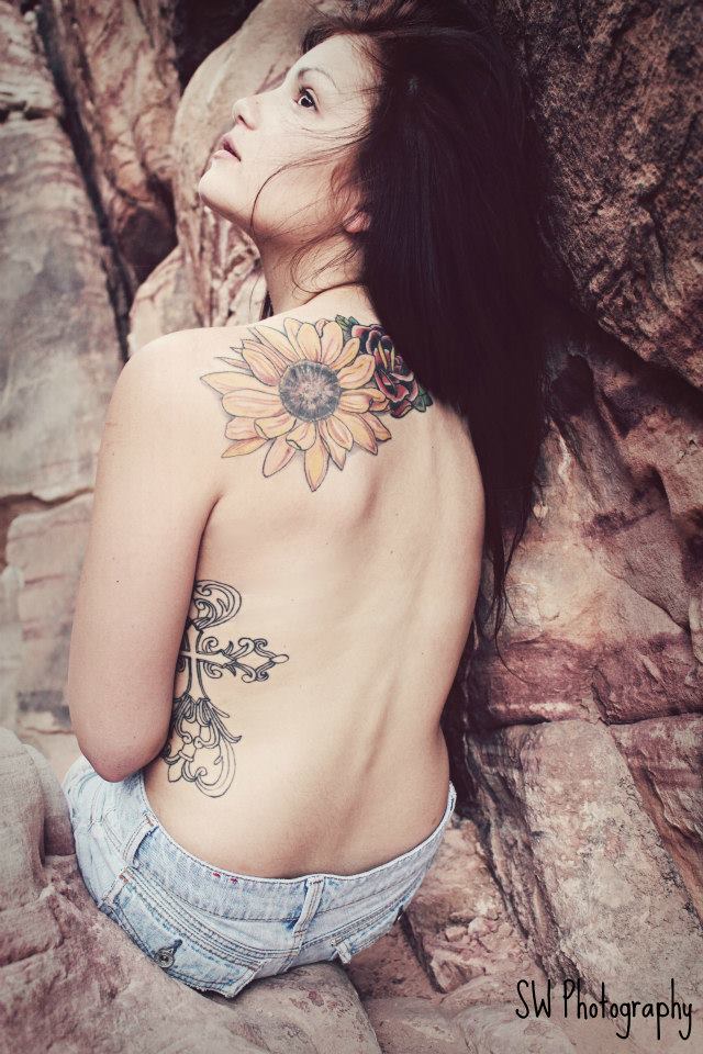 Female model photo shoot of Sarahaya Luna in Red Rock