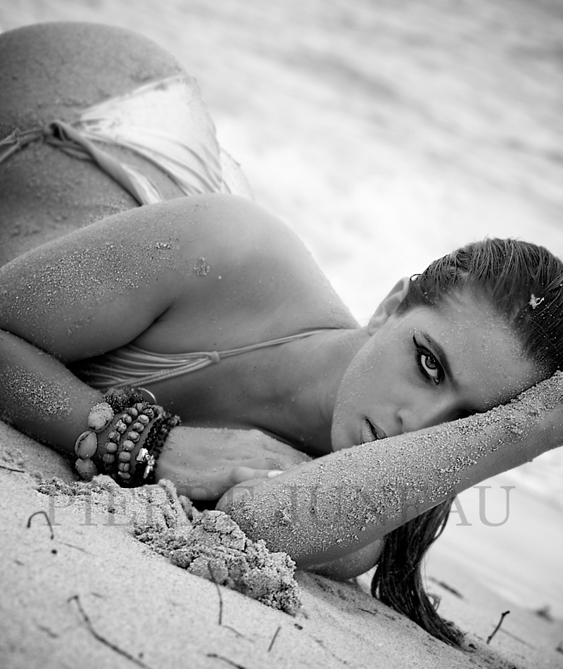 Female model photo shoot of Genavieve Paige by PIERRE Juneau in Miami Beach