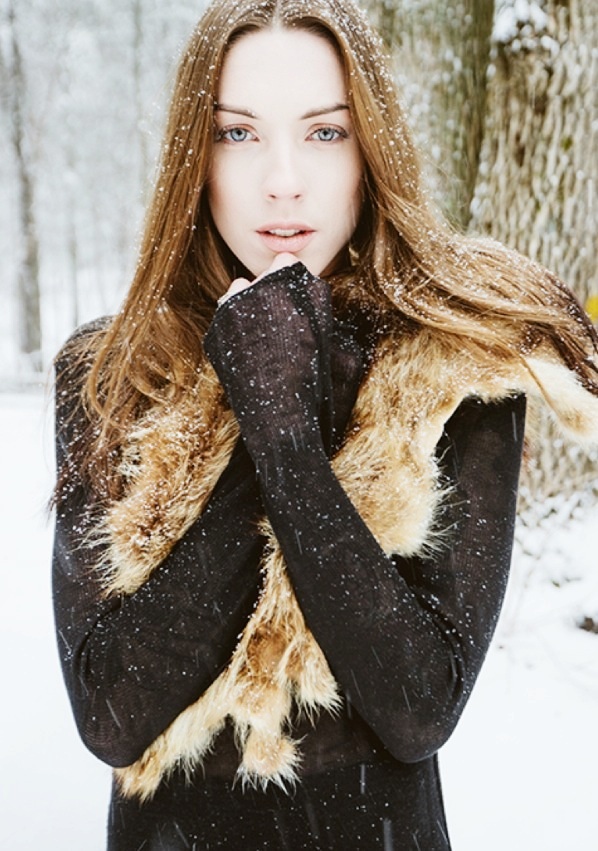 Female model photo shoot of Victoria Smith
