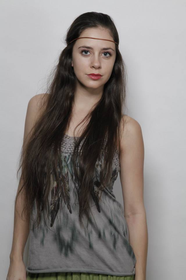 Female model photo shoot of Julia Daniel 