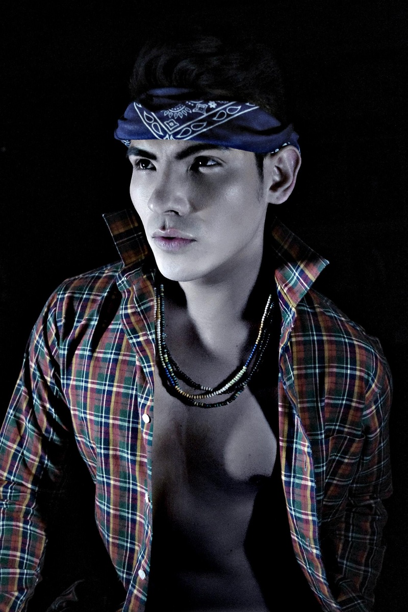 Male model photo shoot of Octaviano Gonzalez