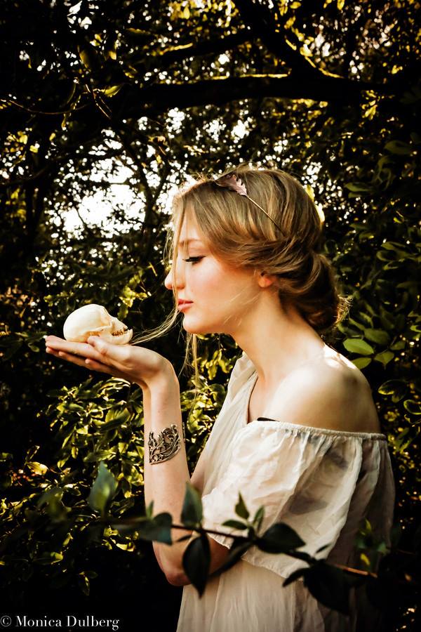 Female model photo shoot of Anna McDermott by monica_michelle