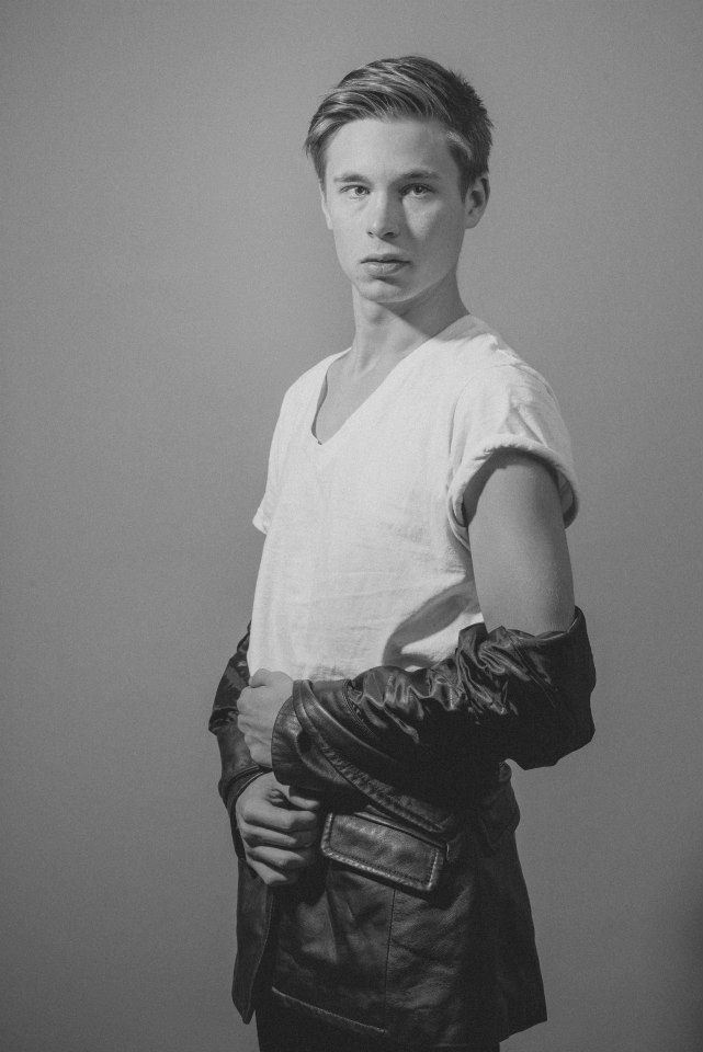 Male model photo shoot of BrandonBristow