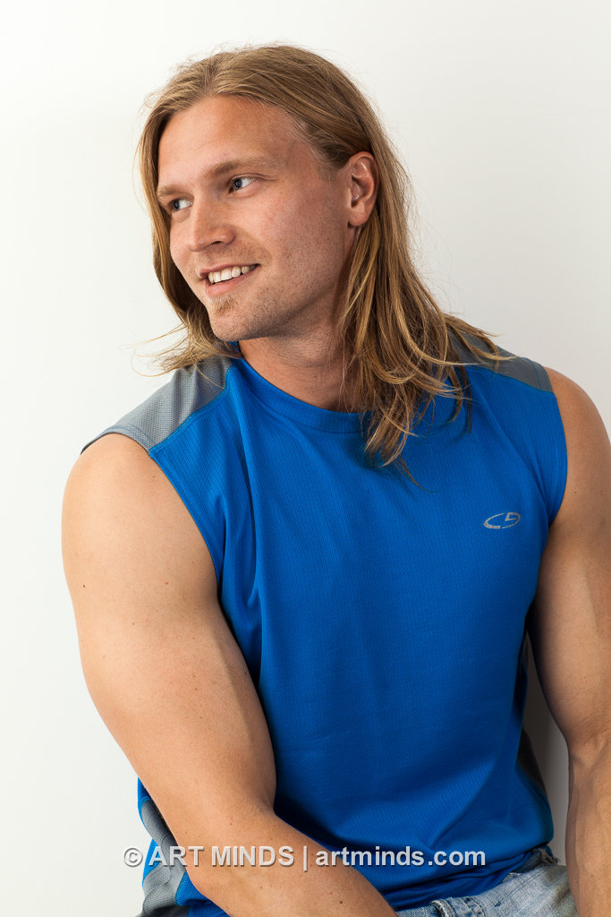 Male model photo shoot of Carl O