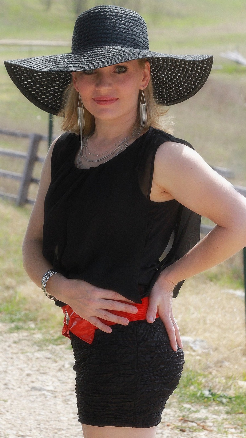 Female model photo shoot of Michella Wolf by donald ransburg in Ransburg Farm