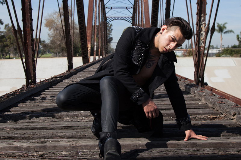 Male model photo shoot of Ricardo Rubio 