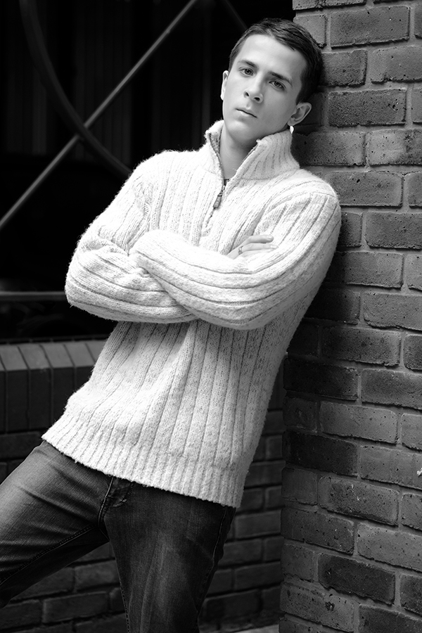Male model photo shoot of Daniel Diaz-Martin 