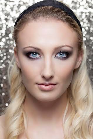 Female model photo shoot of Karina Blaszkiewicz