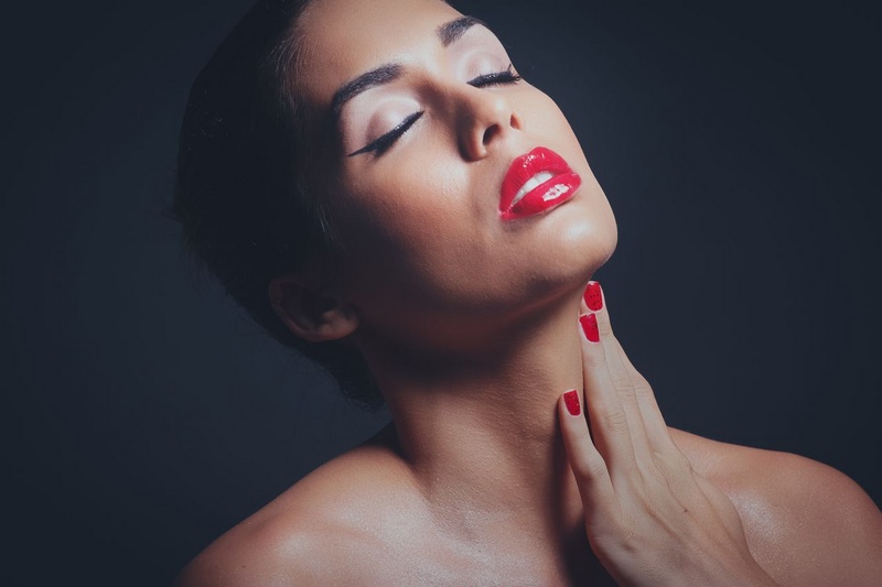 Female model photo shoot of AlvarezNinoshka in San Juan PR