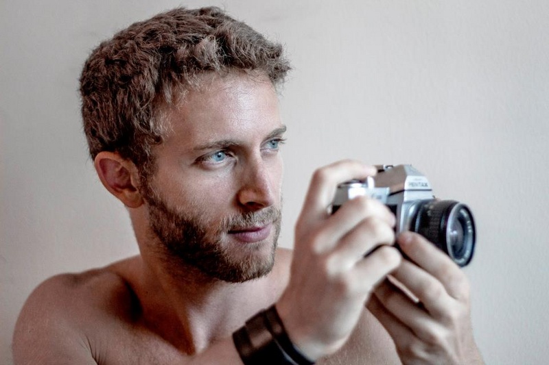 Male model photo shoot of CraigHenry 