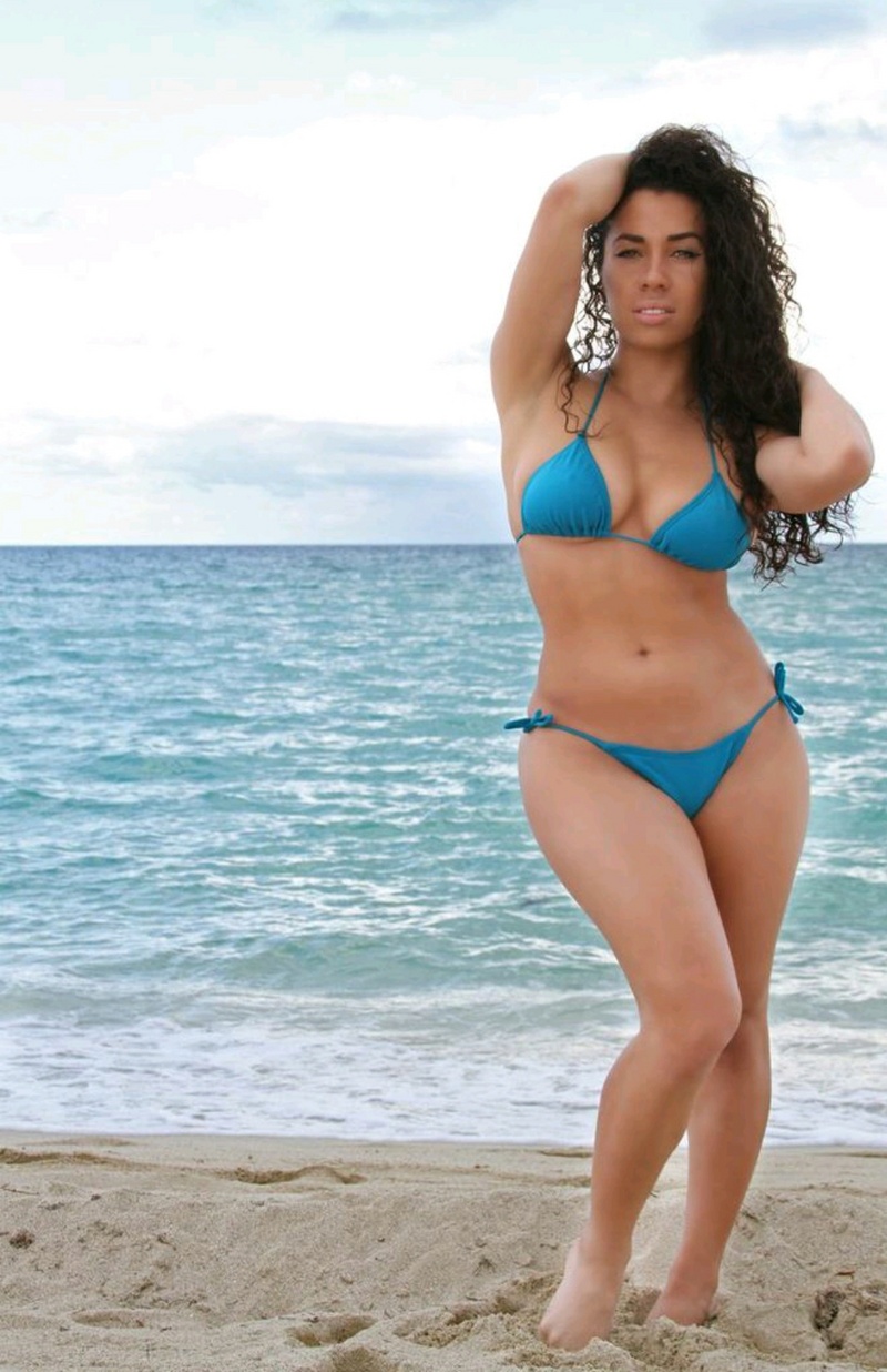 Female model photo shoot of Dennyella in miami beach