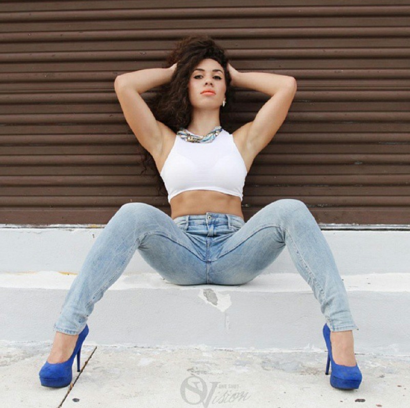 Female model photo shoot of Dennyella in miami