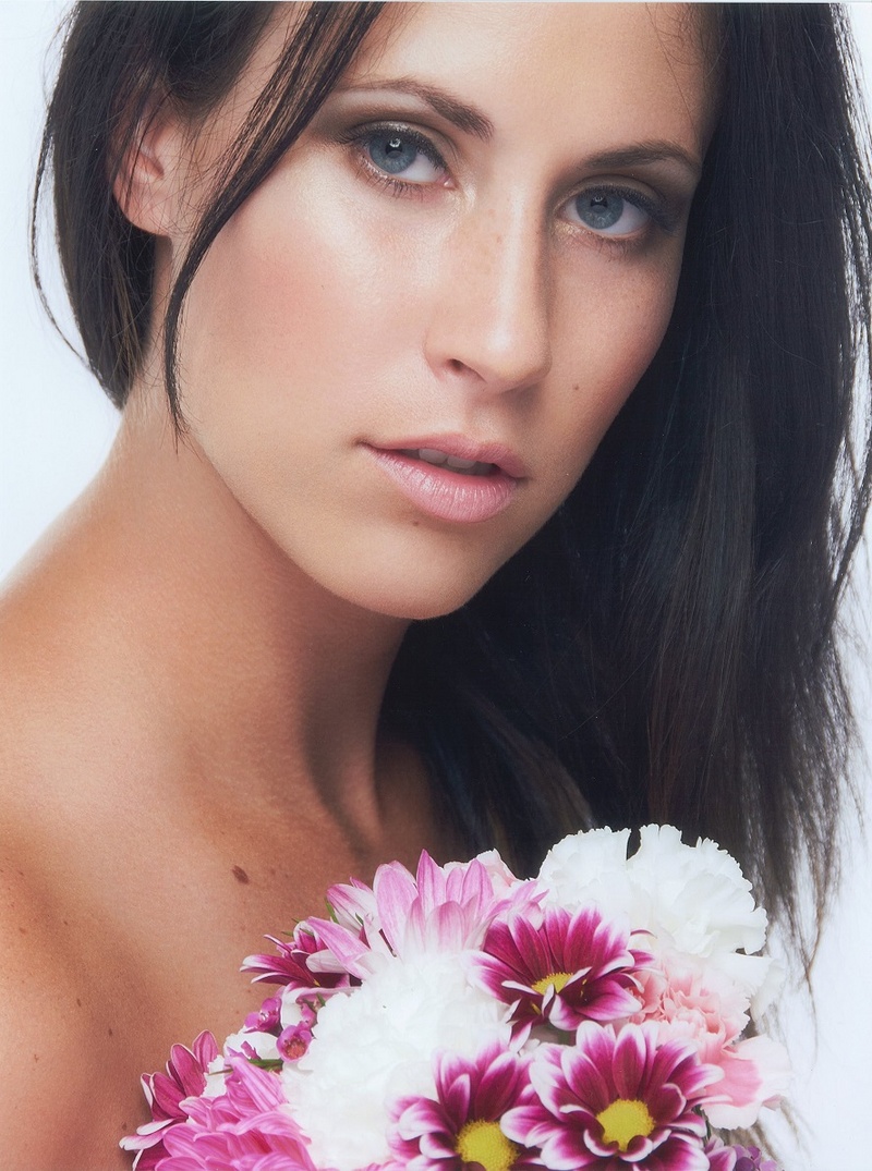 Female model photo shoot of Carla Rooyakkers