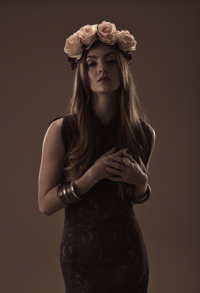 Female model photo shoot of Alexandra Boyce