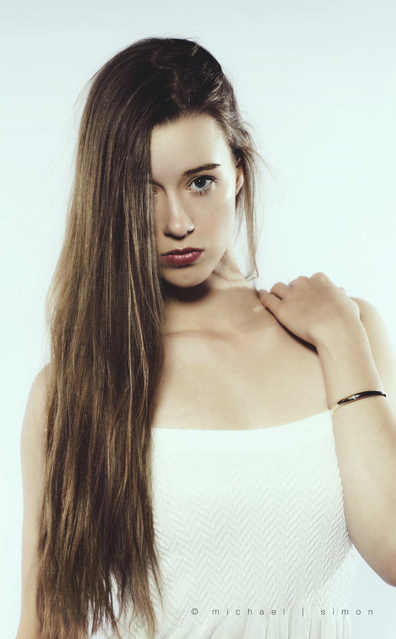 Female model photo shoot of Juelz