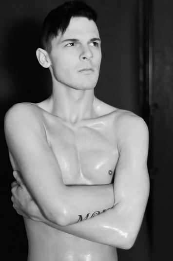Male model photo shoot of Nolan Yost in Kansas City, MO