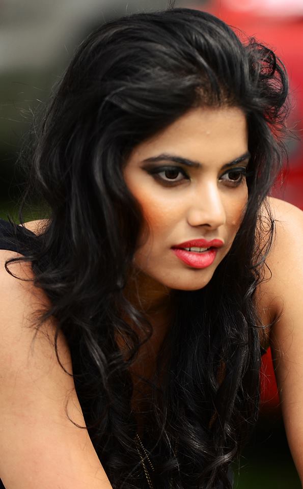 Female model photo shoot of Jyoti Singh