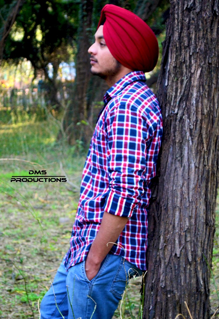 Male model photo shoot of daaku mandeep singh