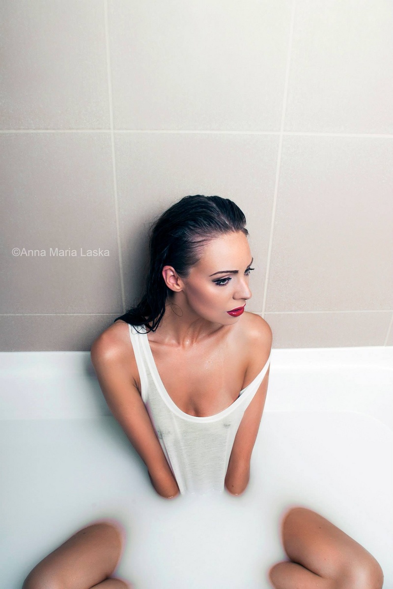 Female model photo shoot of Laura Macfarlane