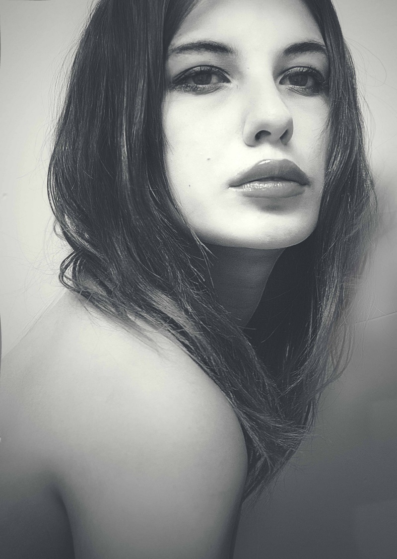 Female model photo shoot of Demi DeHerrera