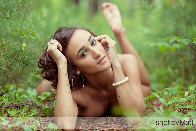 Female model photo shoot of Giovanabrasil