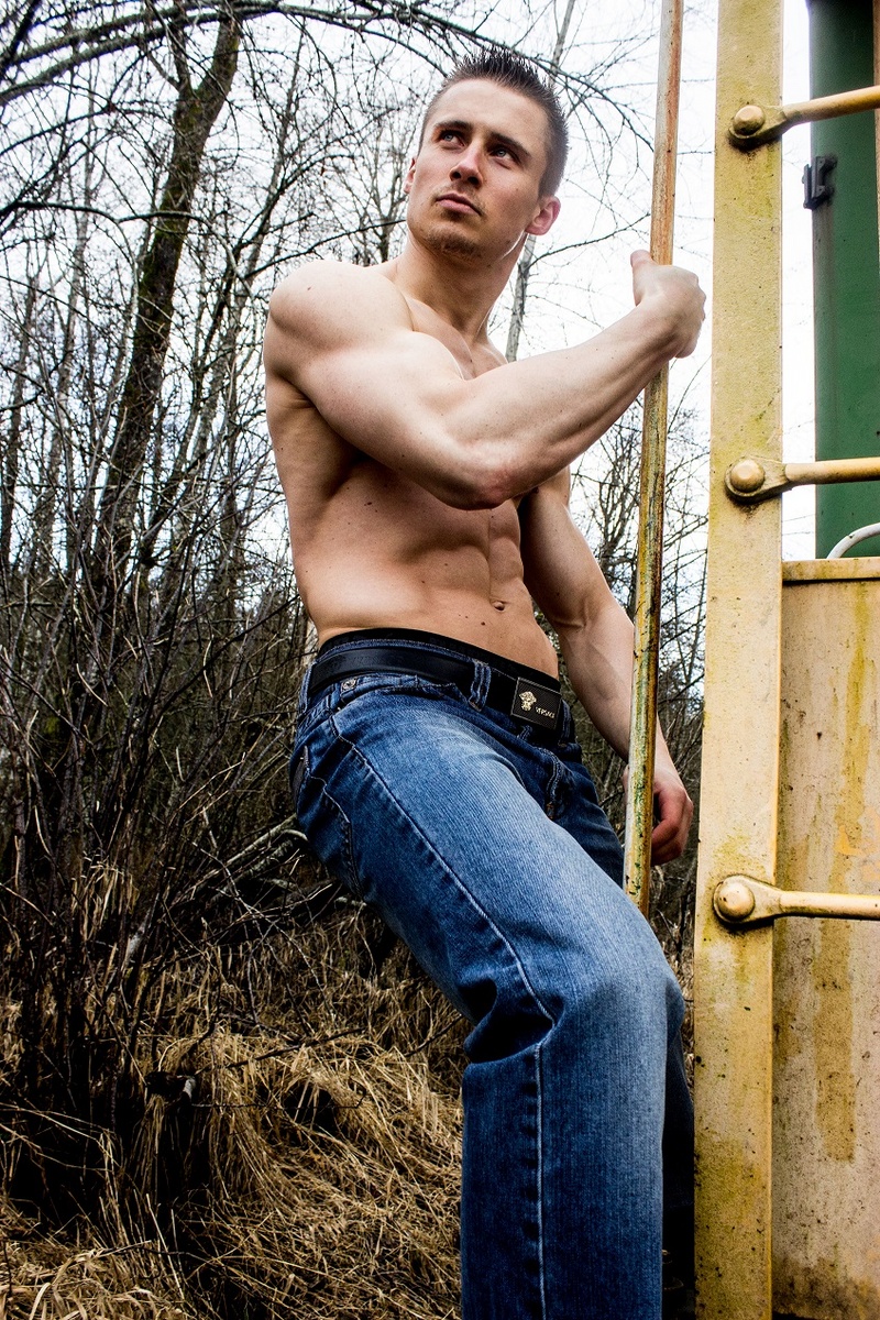 Male model photo shoot of Przemek 