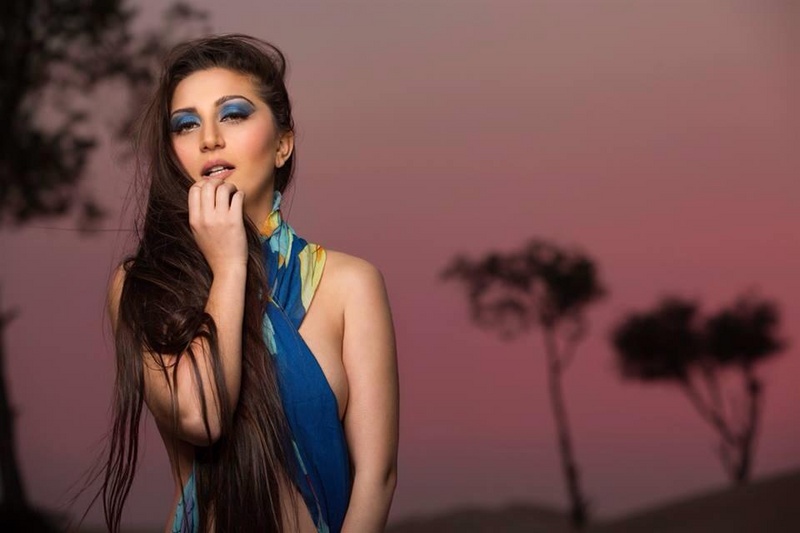 Female model photo shoot of shakirabelfast in DUBAI