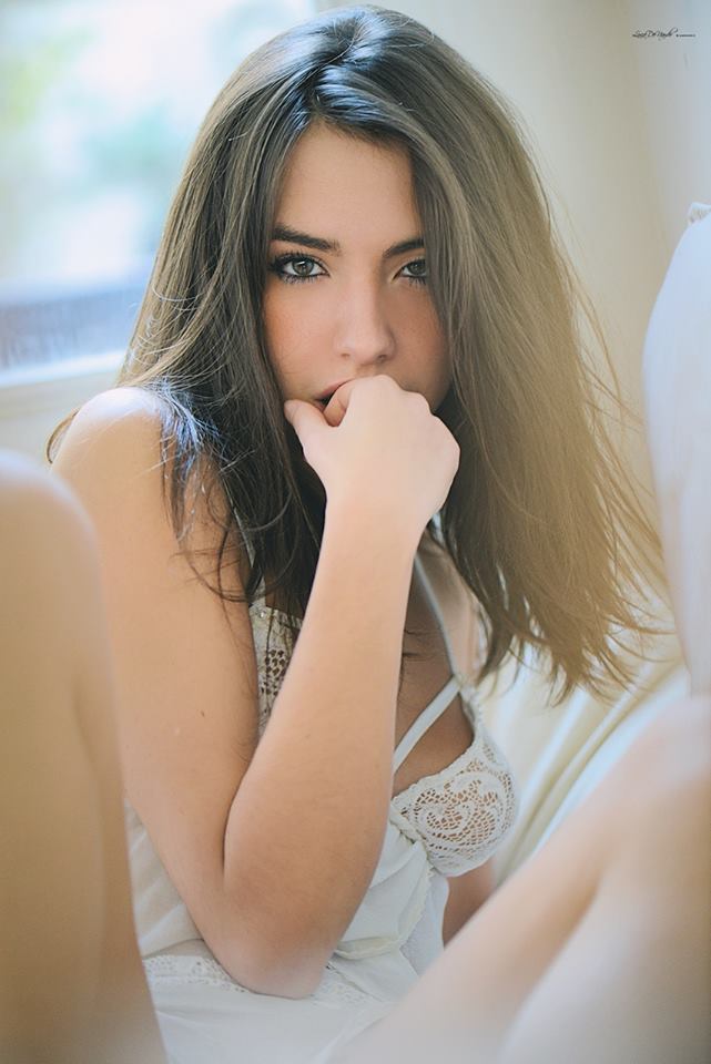 Female model photo shoot of LauraWild by Luca De Nardo in Milano