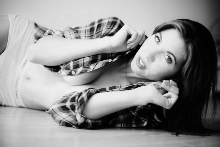 Female model photo shoot of Kristina Alessandra