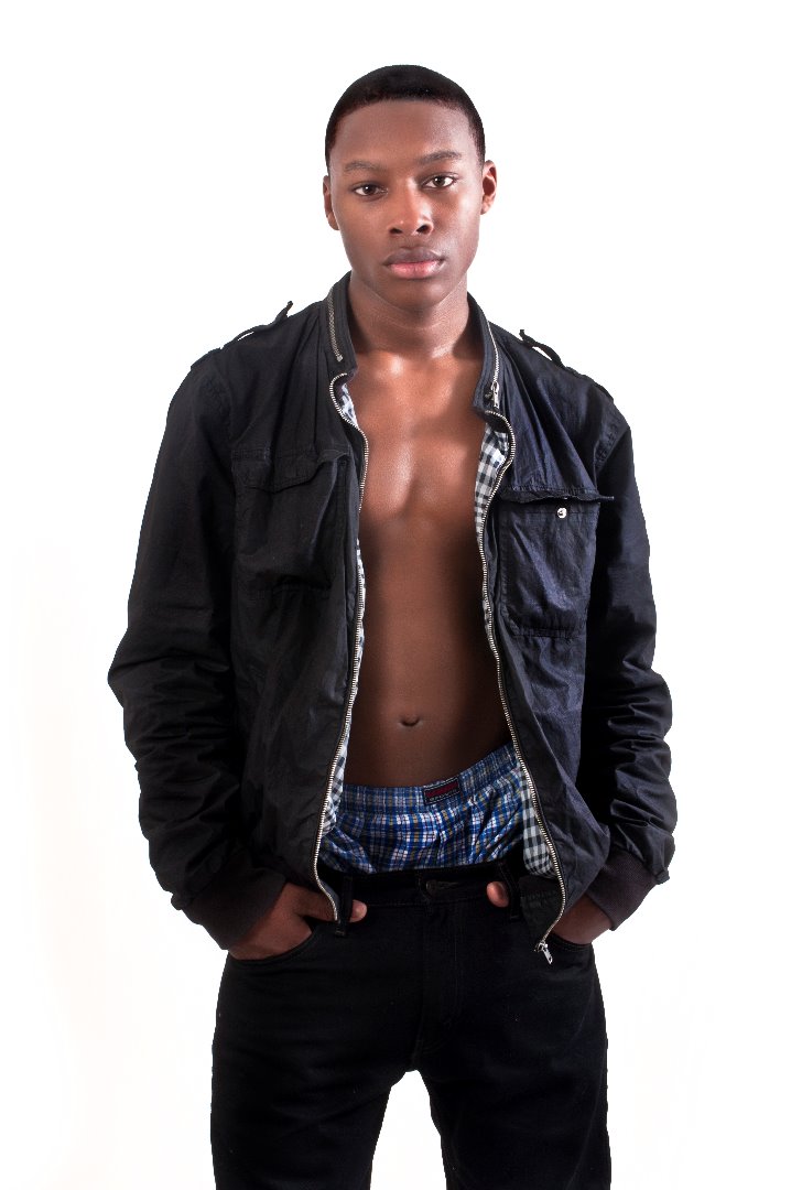 Male model photo shoot of aasirmikell