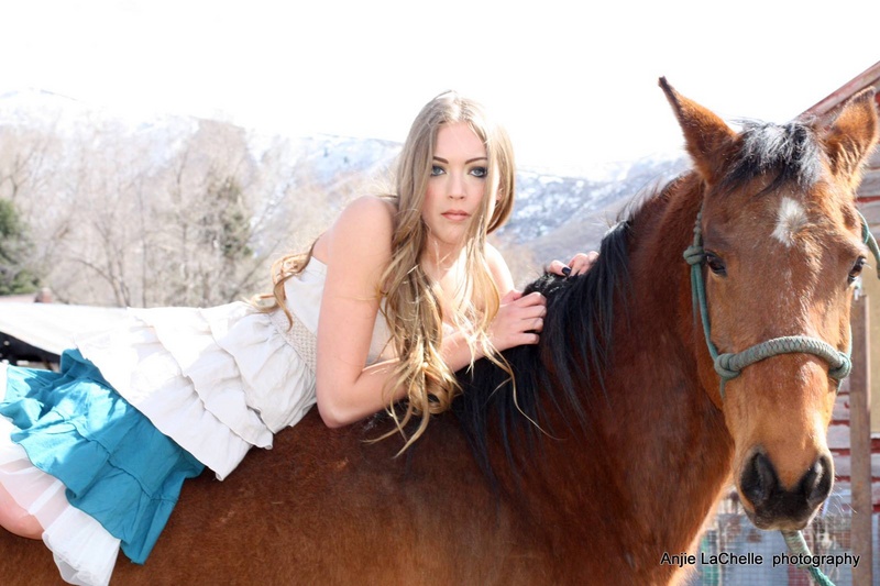 Female model photo shoot of Ashleechris in Midway Utah