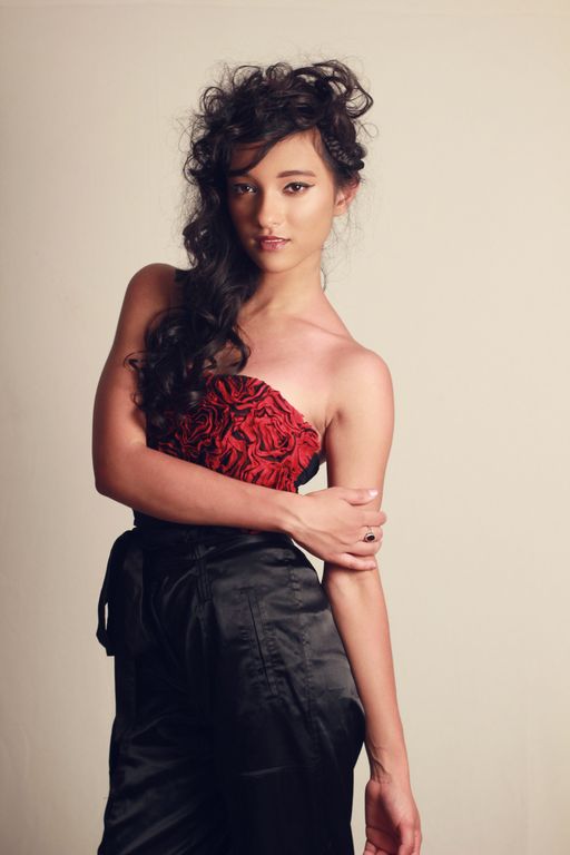 Female model photo shoot of Leela Roy