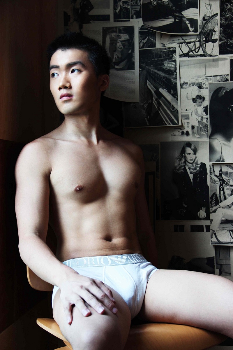 Male model photo shoot of ivanyong86