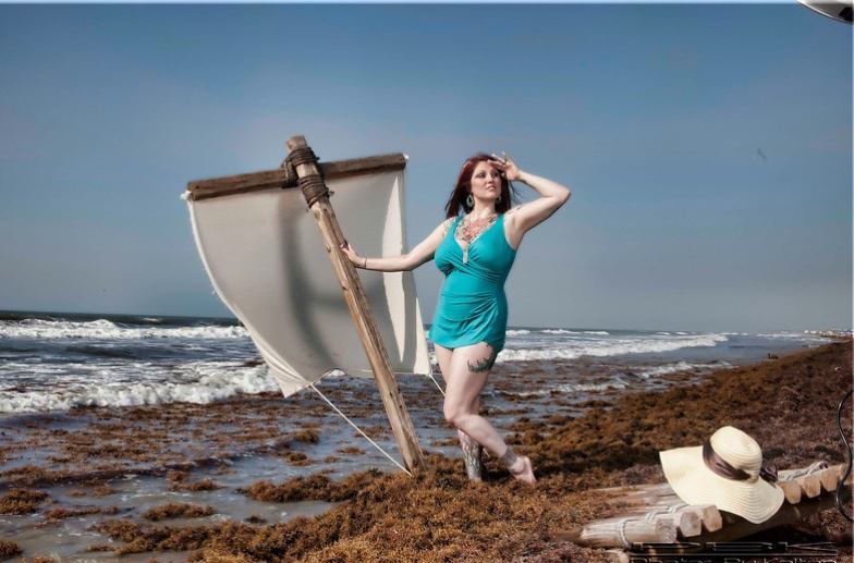 Female model photo shoot of Yayaa in Surfside, TX