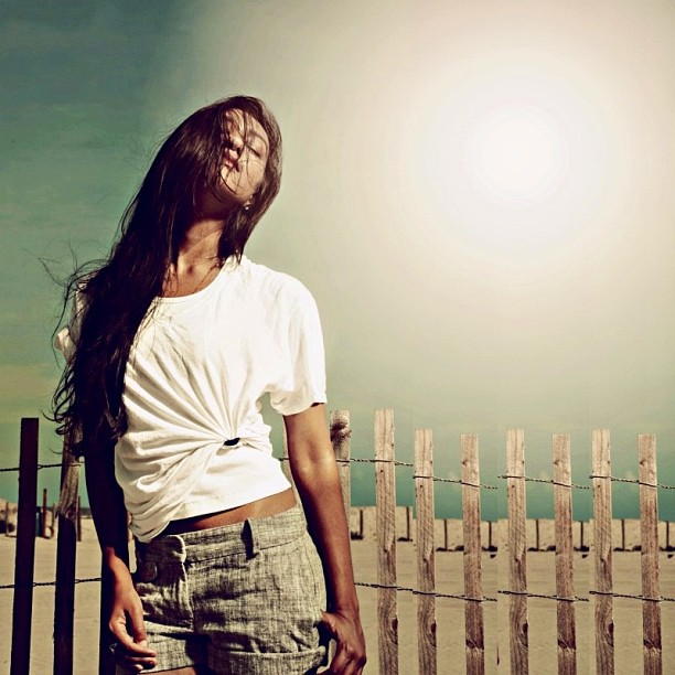 Female model photo shoot of Leela Roy