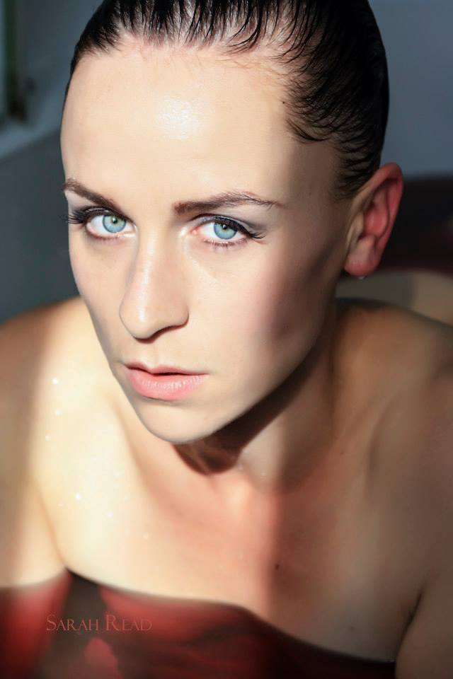 Female model photo shoot of Amy Linton