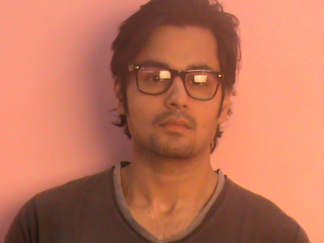Male model photo shoot of Sushant gargi