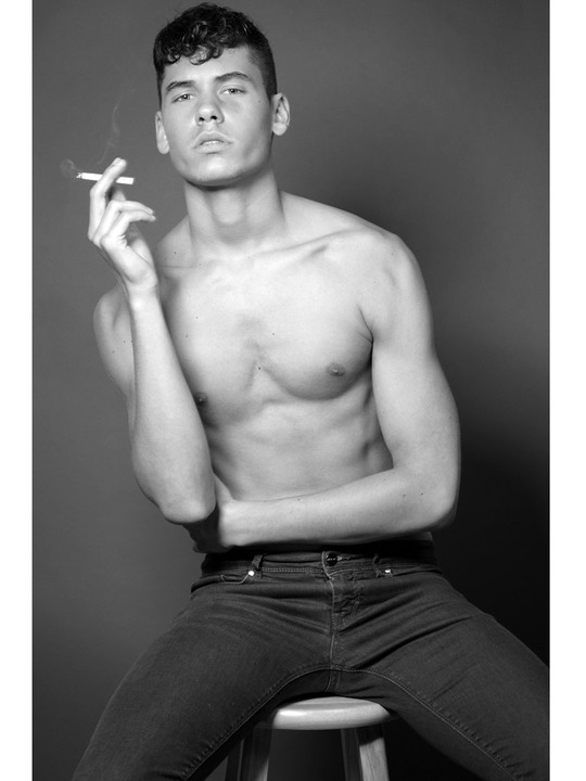 Male model photo shoot of joeryan
