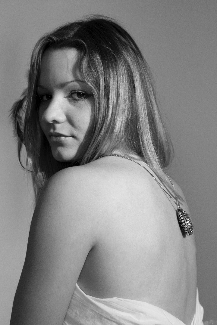 Female model photo shoot of silavera