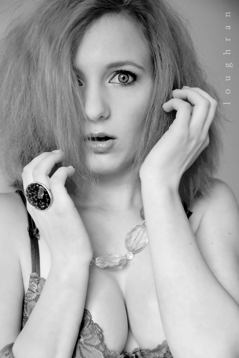 Female model photo shoot of Aurora Nixie