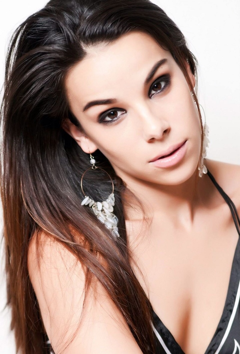 Female model photo shoot of Melanie Rivera  by Vince Tejada