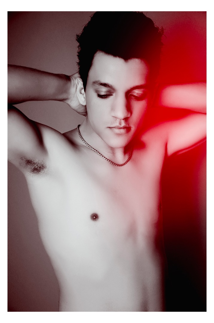 Male model photo shoot of Roccodesta